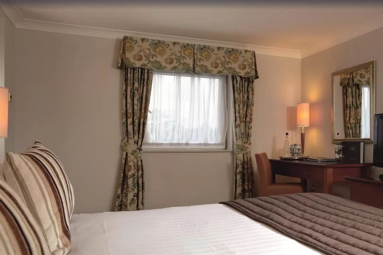 פרסטון Macdonald Tickled Trout Hotel מראה חיצוני תמונה